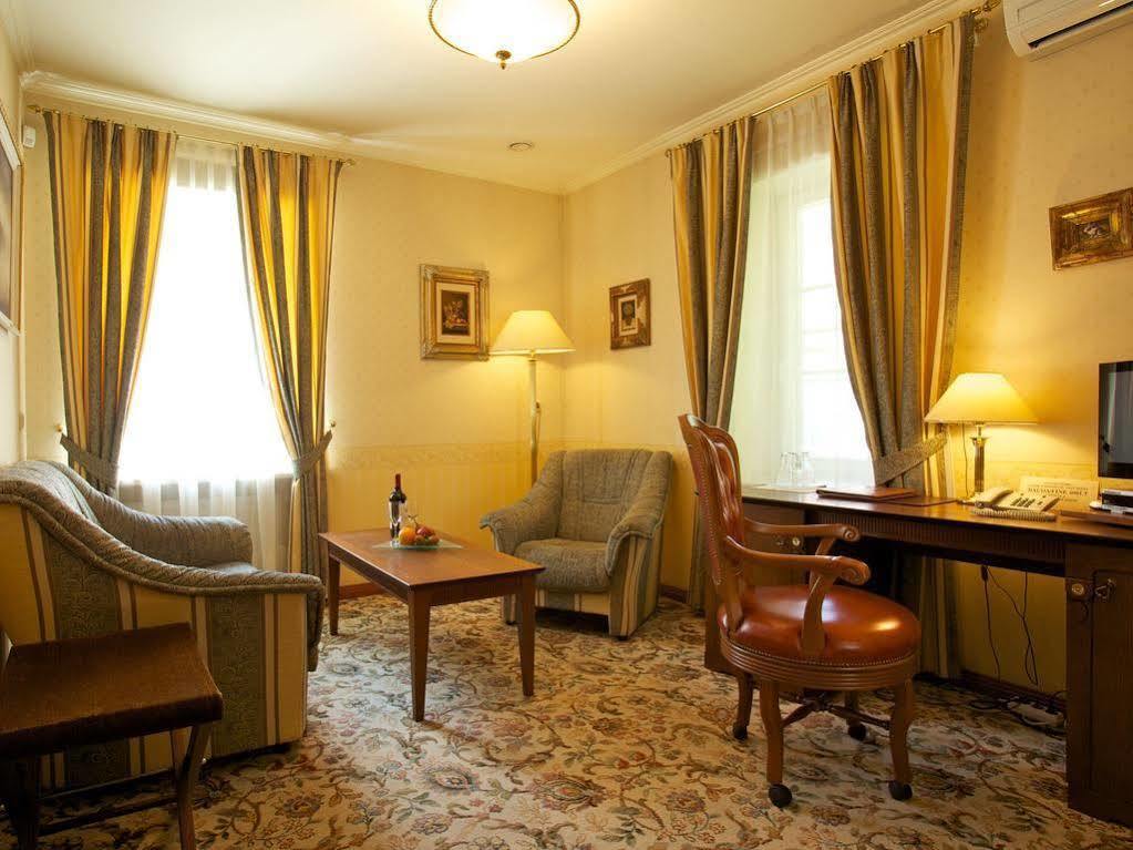 Dvaras - Manor House VNO Eksteriør billede