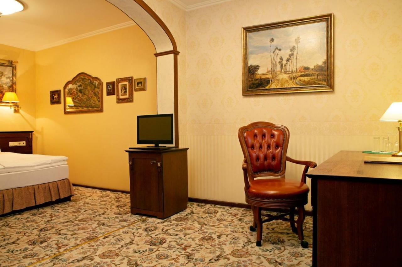 Dvaras - Manor House VNO Eksteriør billede